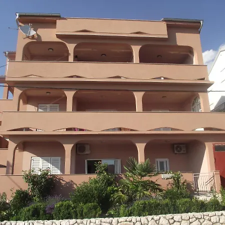 Apartments With A Swimming Pool Novi Vinodolski - 5479 Novi Vinodolski