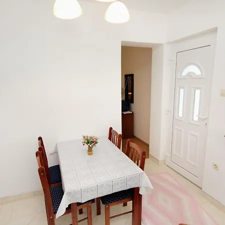 Апартаменты With Swimming Pool - 5479 *