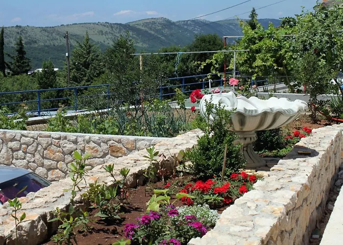With Swimming Pool - 5479 Апартаменты *