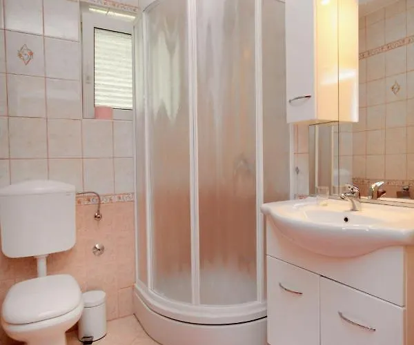 Апартаменты With Swimming Pool - 5479