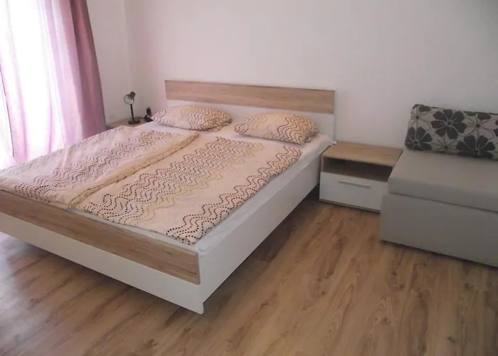 Апартаменты With Swimming Pool - 5479 *