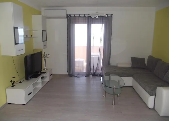Апартаменты With Swimming Pool - 5479 Нови-Винодолски