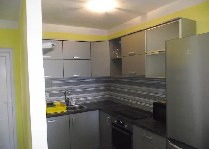 With Swimming Pool - 5479 Апартаменты *