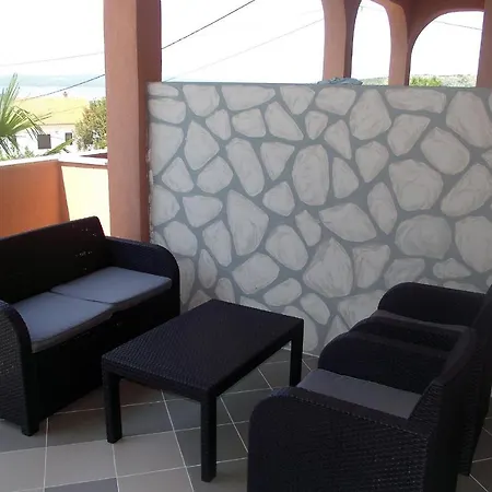 With Swimming Pool - 5479 Daire