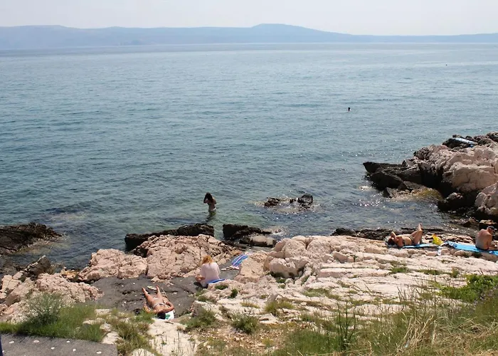 With Swimming Pool - 5479 דירה