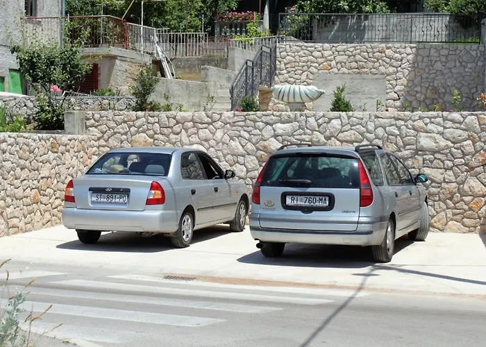 With Swimming Pool - 5479 דירה