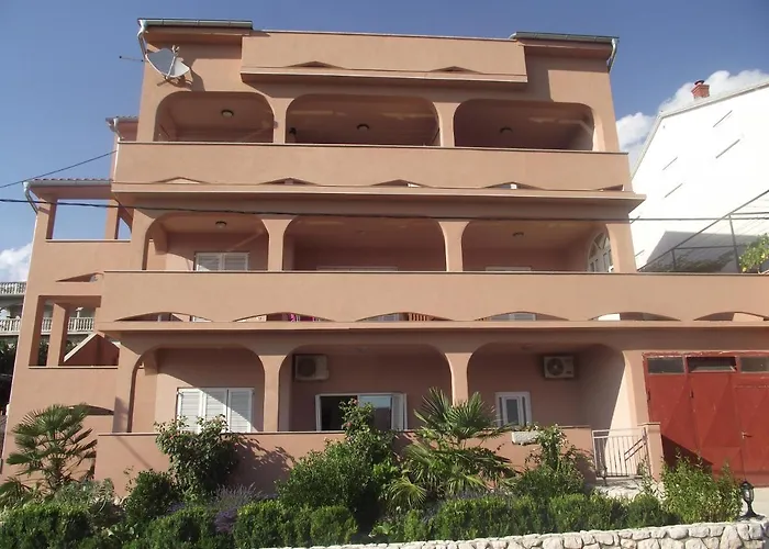 With Swimming Pool - 5479 נובי ווינודולסקי