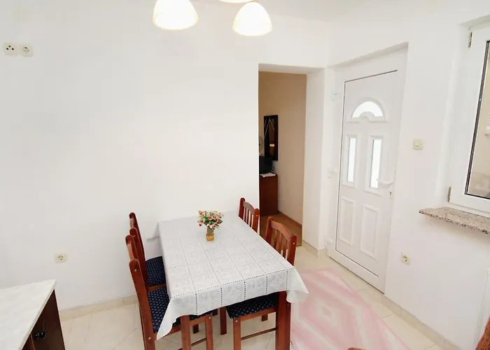 דירה With Swimming Pool - 5479 *