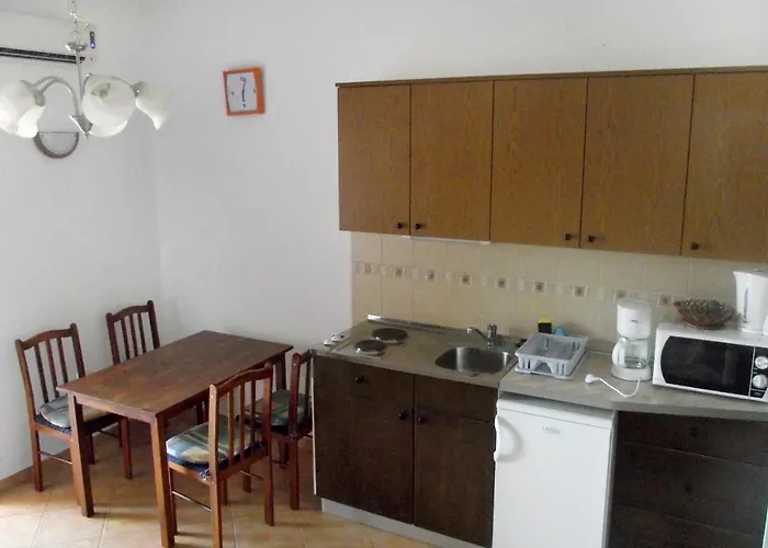 With Swimming Pool - 5479 דירה